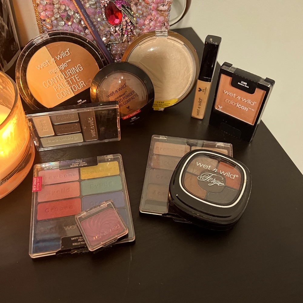 11 PC Wet N Wild Bundle